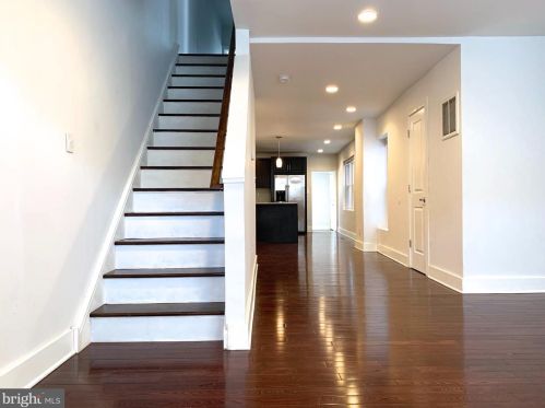 2331 Dickinson St, Philadelphia PA  19146-4104 exterior