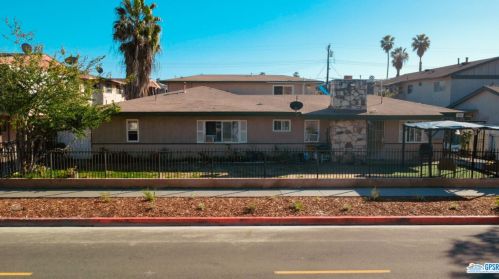 310 Wakefield Ave, Anaheim CA  92802-4222 exterior