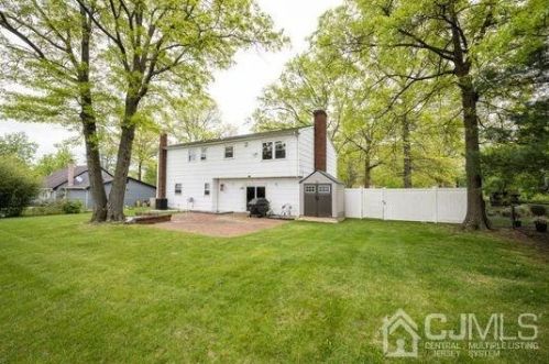 10 Boxwood Rd, Piscataway NJ 08854-5942 exterior