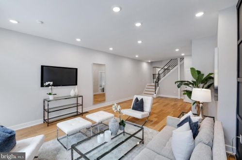 1604 10th St, Philadelphia PA  19148-1102 exterior