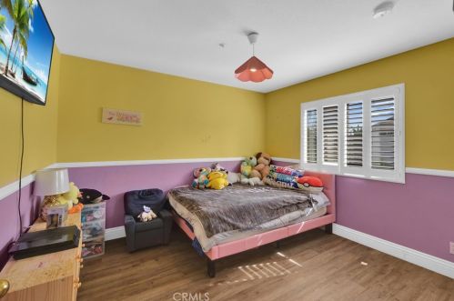 1527 Prestwick Dr, Riverside CA  92507-8448 exterior