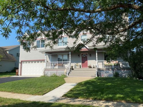 301 Tanager Dr, Bull Valley, IL 60098-8226