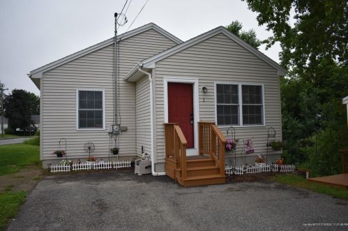 1 Valley Farms Rd, Fairfield, ME 04937-1169