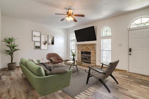 1721 Hastings Dr, Midlothian, TX 76063-3389