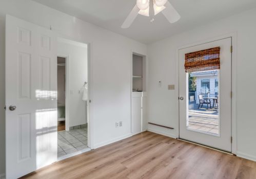 2201 Palm Blvd, Isle Of Palms SC  29451-2349 exterior