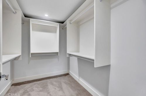 5892 Bellfield Ln, Huntington Beach CA  92648-1041 exterior