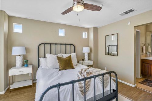 1199 Elfin Forest Rd, San Marcos CA  92078-1077 exterior