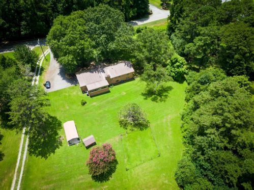 1848 Christian Cir, Conyers GA  30013-3022 exterior