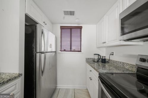 15 Finch Dr, Atlanta GA  30308-6501 exterior
