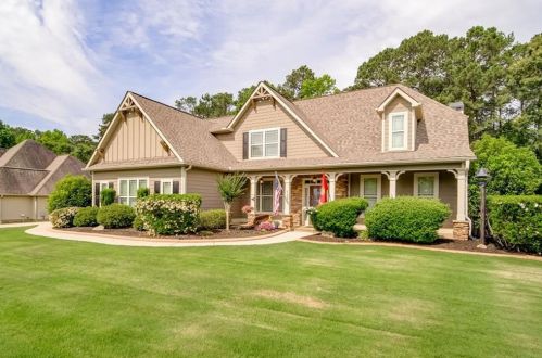 134 Westwind Dr, Newnan, GA 30263-7447