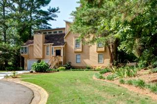3453 Chastain Ct, Marietta, GA 30066-3464