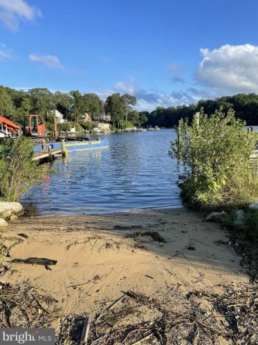 583 Jumpers Hole Rd, Severna Park MD  21146-2637 exterior