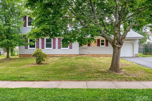 46 Roxy Ave, Edison, NJ 08820-1662