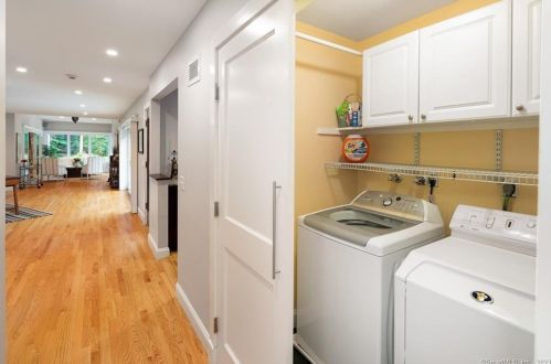 26 Grey Hollow Rd, Norwalk CT  06850-1305 exterior