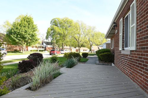 18646 Martin Ave, Homewood, IL 60430-3624