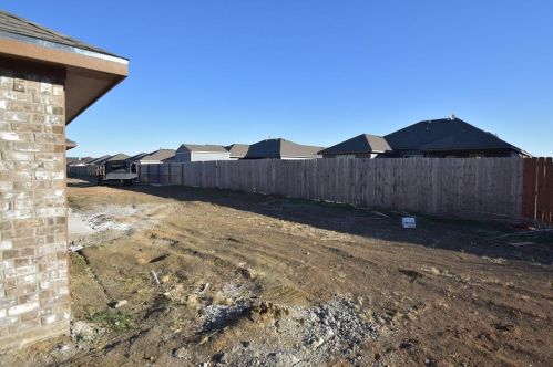 406 Alexander St, Vaughan, TX 76645-2906
