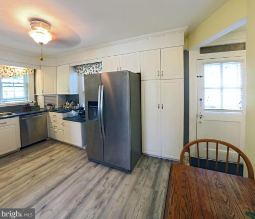 25 Roosevelt Blvd, Lancaster PA  17601-4039 exterior