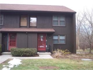 241 Natchaug Dr, Meriden CT  06450-7426 exterior