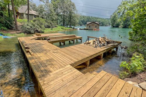 1132 Presshaven Hill Rd, Lakemont, GA 30552-0027