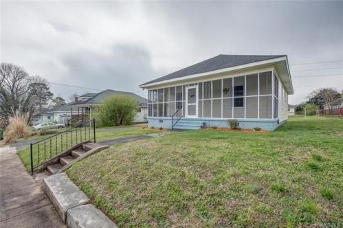 29 Burlington Ave, Gastonia, NC 28054-2018