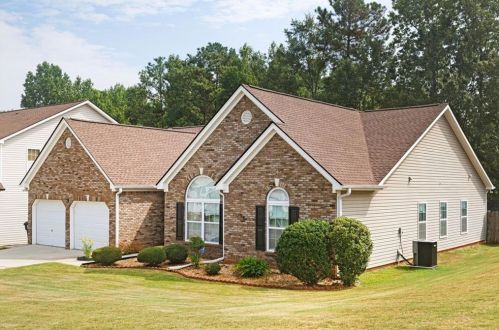 684 Nine Oaks Cir, Villa Rica, GA 30180-2533