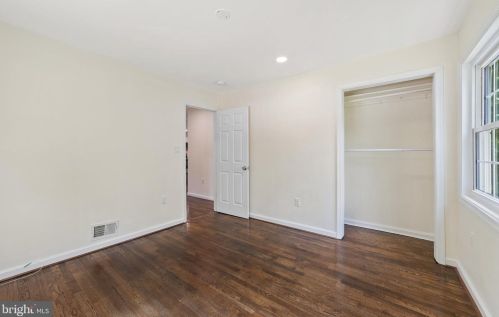15906 Donald Curtis Dr, Woodbridge VA  22191-4250 exterior
