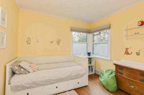 215 Briarwood Ave, Saint Paul MN  55115-1401 exterior