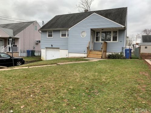 78 Mcguire St, Metuchen, NJ 08840-2844