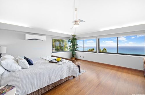 688 Kaulana Pl, Honolulu HI  96821-2533 exterior