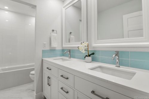 7743 Niagara Way, Englewood CO  80112-2515 exterior