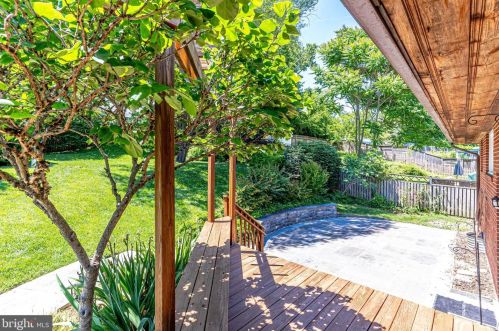 10408 Insley St, Silver Spring MD 20902-4936 exterior