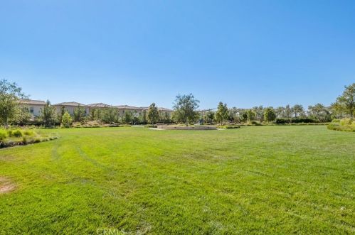 38 Canoe, Irvine CA  92618-8841 exterior