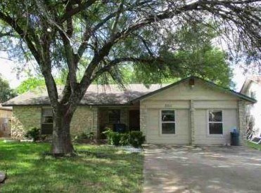 2011 Abbey Cir, Austin TX  78727-4401 exterior