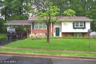 2415 Holt St, Vienna, VA 22180-6910