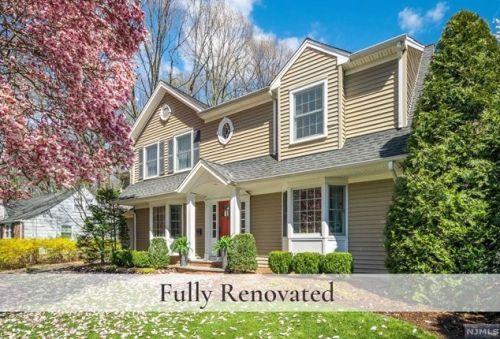 237 Gateway Rd, Ridgewood, NJ 07450-2901