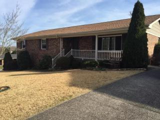 3934 Mission Oaks Dr, Chattanooga, TN 37412-1939
