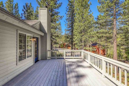 316 Skidder Trl, Truckee CA  96161-3927 exterior