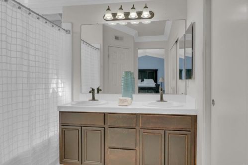 1263 Stanislaus Dr, Chula Vista CA  91913-1401 exterior