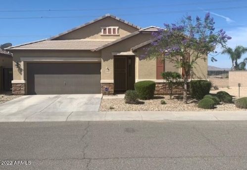 6910 78th Dr, Laveen, AZ 85339-7221