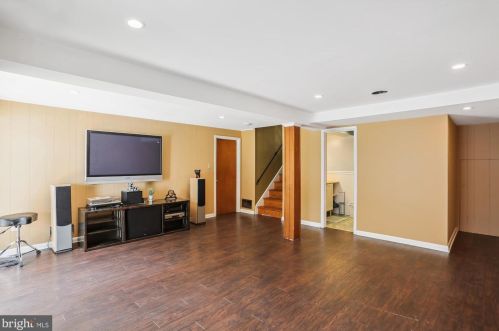 412 Sisson Ct, Silver Spring MD 20902-3151 exterior