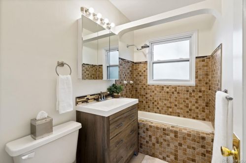 2877 Eudora St, Denver CO  80207-3056 exterior