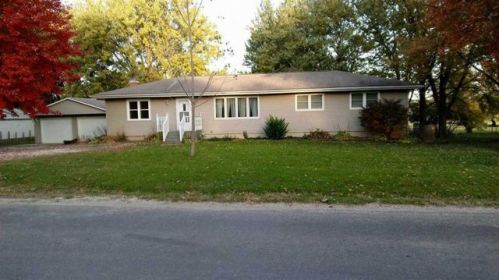 508 Walnut St, Altona, IL 61414-9376