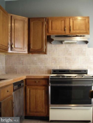 1515 19 St, Philadelphia PA  19121-4121 exterior