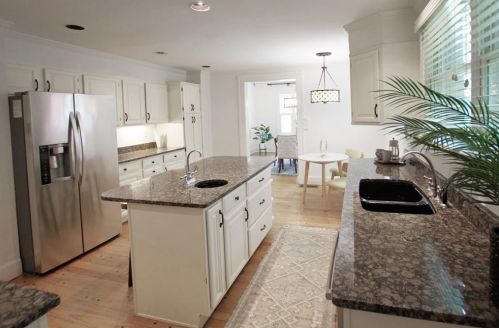 1432 Cornell Rd, Atlanta GA  30306-2403 exterior