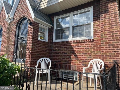 1323 Gilham St, Philadelphia PA  19111-5523 exterior