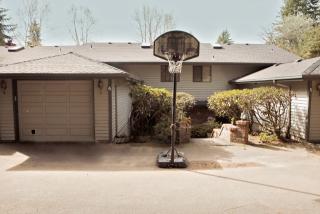 19616 61st Pl, Bothell, WA 98028-1954