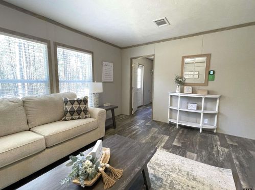 2370 Blocker Rd, Marshall TX 75672-3720 exterior