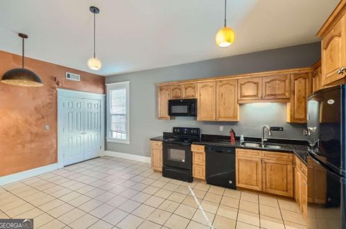 446 Holderness St, Atlanta GA  30310-1758 exterior