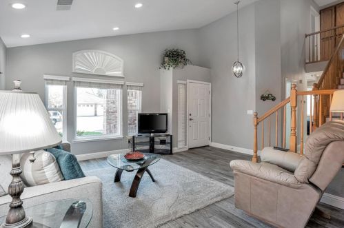 9510 Royston Way, Elk Grove, CA 95758-1077