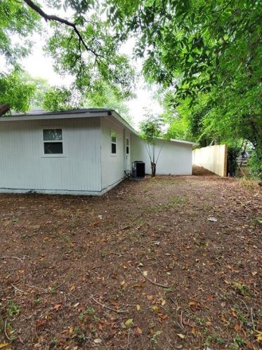 116 Vickie Dr, Warner Robins, GA 31093-2618